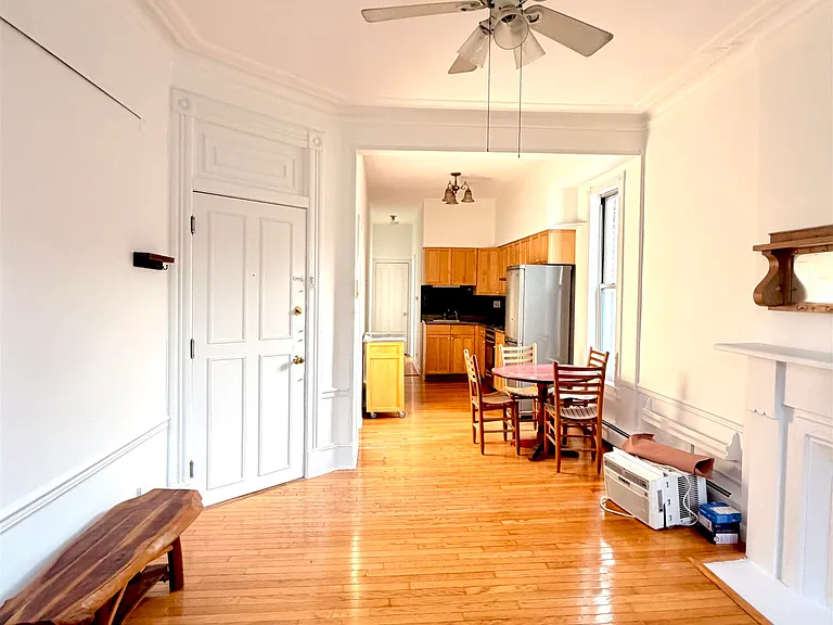 237 3rd St #3-R — Photo 6