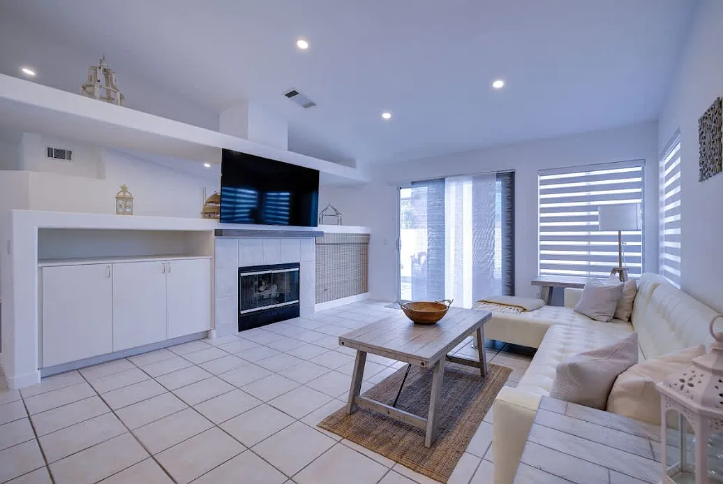3 bed, 1718 sqft, $3,500 — Photo 3