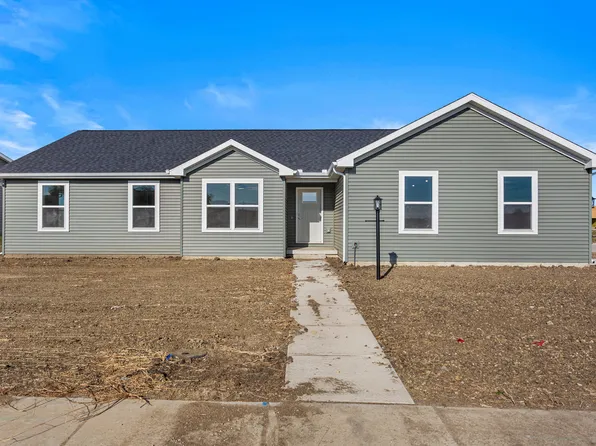 601 Jerin Dr, Fisher, IL 61843