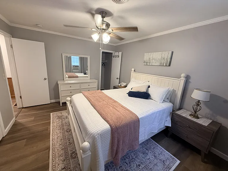 1803 Thomas Ln #B — Photo 43