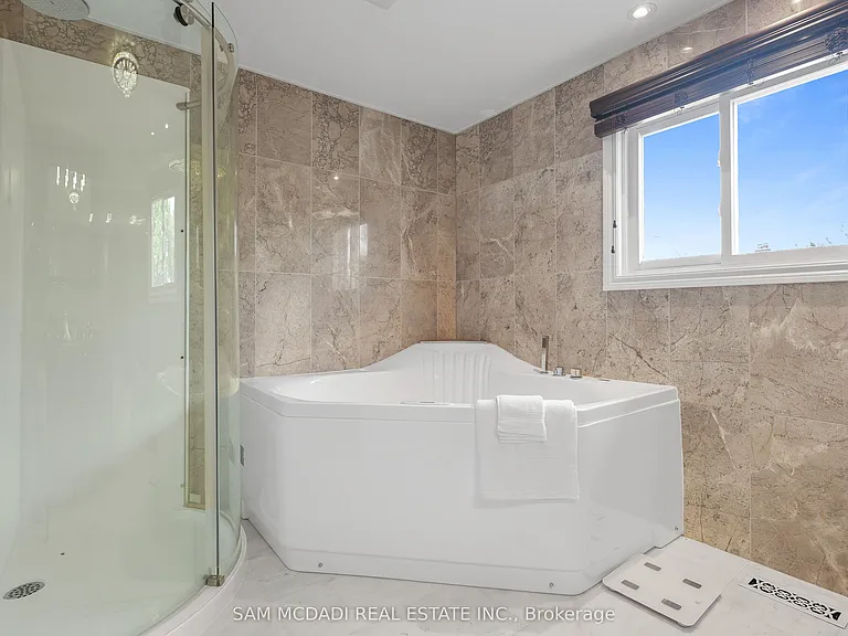 4120 Prince George Ave W — Photo 32