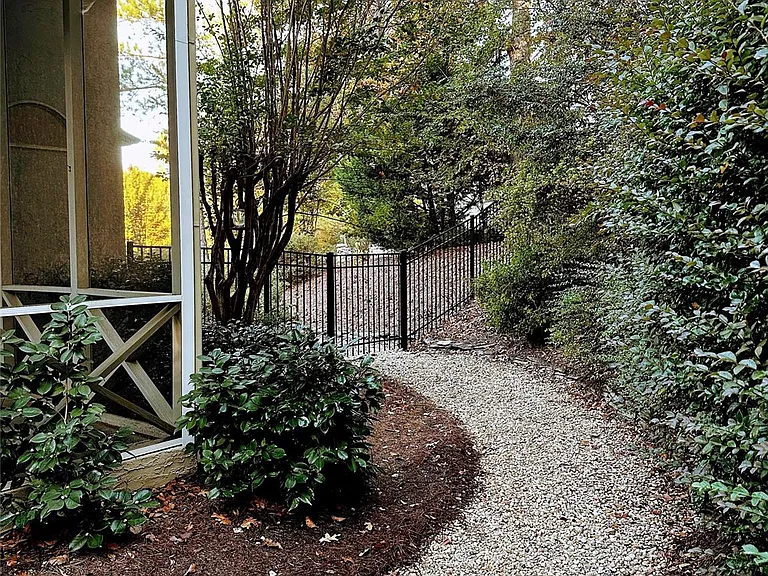 5523 Challis View Ln — Photo 31