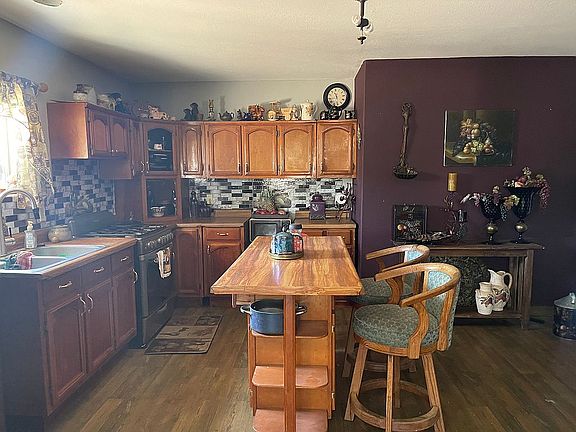 2nd image of 3490 Overhill Dr NW