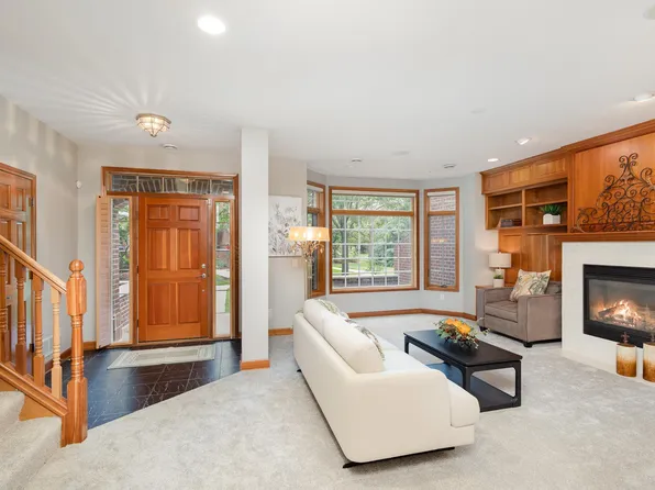 10776 Falling Water Ln Unit B, Woodbury, MN 55129