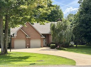2034 Satinwood Dr, Mansfield, OH 44903