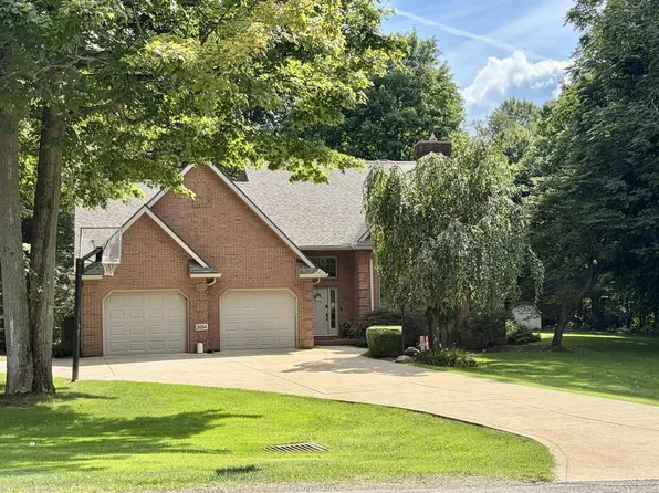 2034 Satinwood Dr, Mansfield, OH 44903