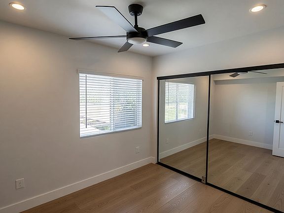 5th image of 5921 Woodruff Ave #1