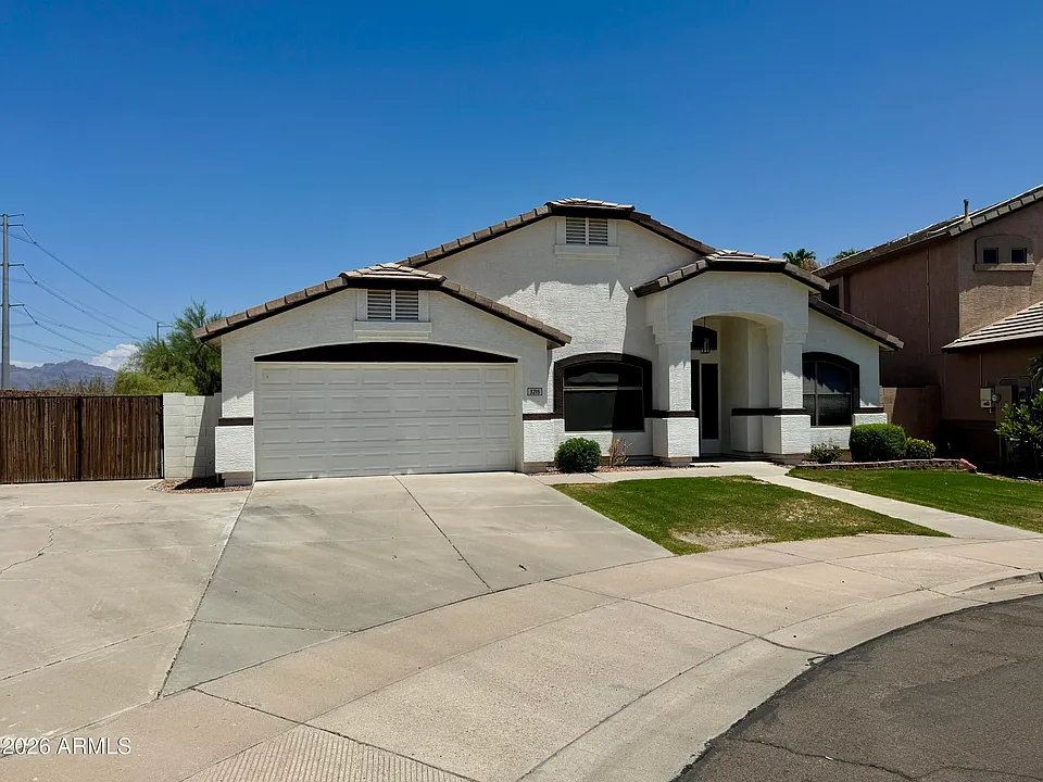 3215 S Brice