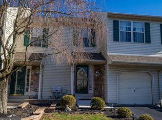 572 Campus Dr, Perkasie, PA