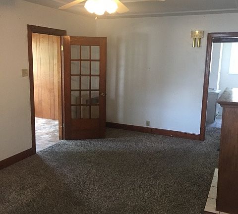 2nd image of 103/105 N Hamlet St