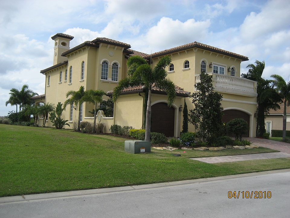 1st image of 102 SE Via San Ramone