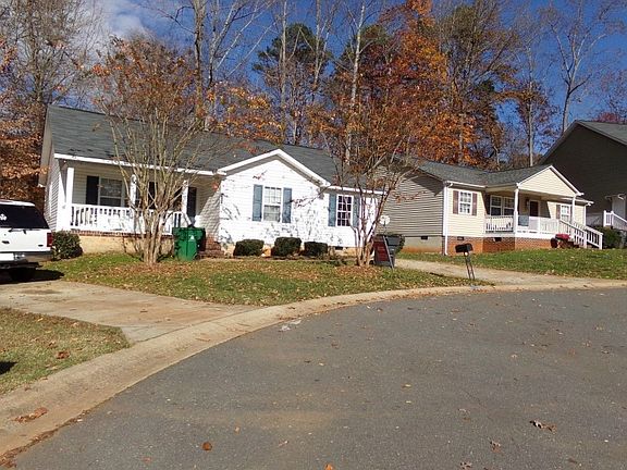 3rd image of 6811 Campbell Burn Ct