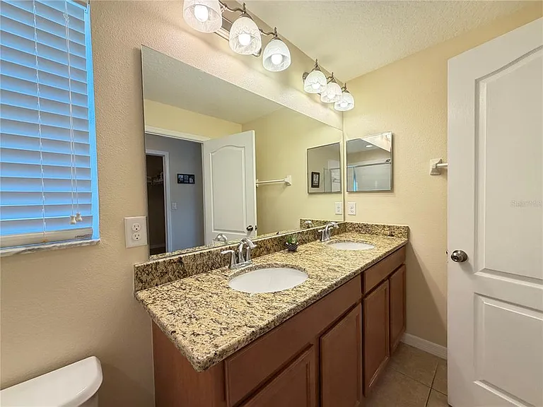 206 Scaton Way — Photo 31