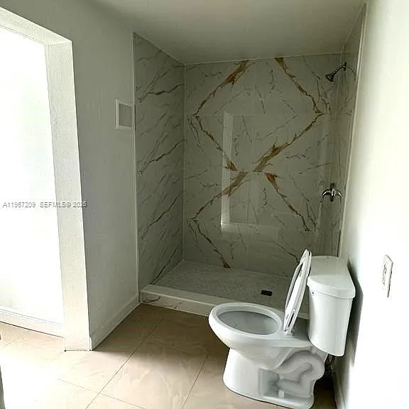 1770 NW 19th Ter #G — Photo 8