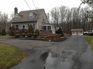 946 Naamans Creek Rd, Garnet Valley, PA 19060