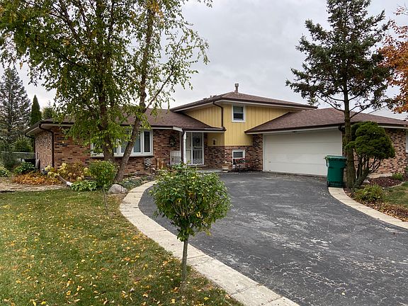 3rd image of 13633 Cherry Ln