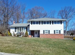 36 Kossuth Pl, Wayne, NJ 07470
