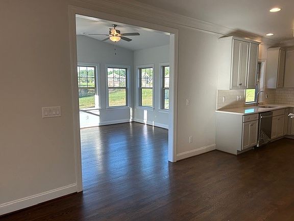5th image of 7703 NW Meadows Dr