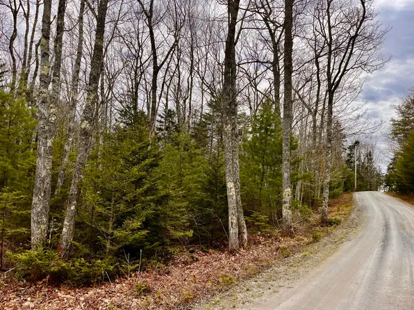 92L Russell Road, Bristol, ME 04541