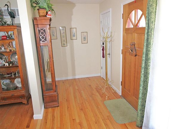 2nd image of 378 Greenmore Dr
