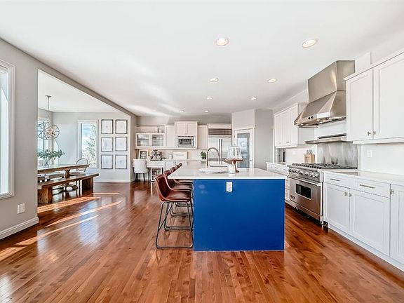 5th image of 268 NE Springbluff Bay SW