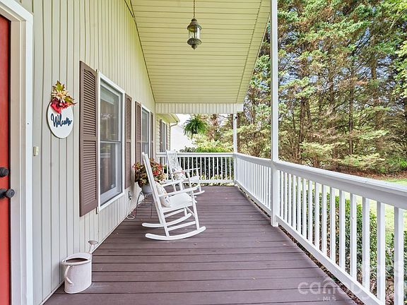 2nd image of 6168 King Wilkinson Rd