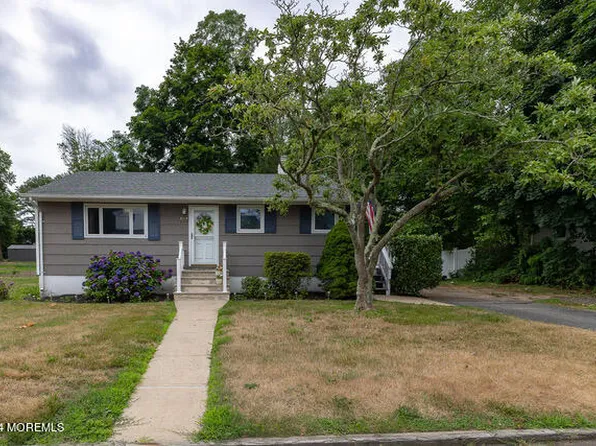 1525 Sunset Terrace, Wall, NJ 07719