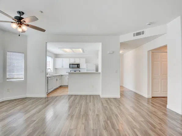 830 Carnegie St, Henderson, NV