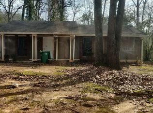 2073 Marble Arch Dr, Decatur, GA 30035