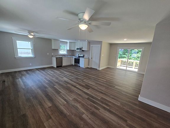 5th image of 2426 Liverman Dr