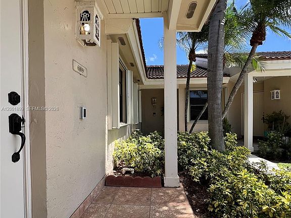 3rd image of 6109 NW 171st St