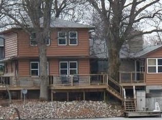 134 N Shore Dr, Paris, IL