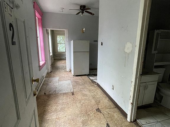 4th image of 1120 Garden St