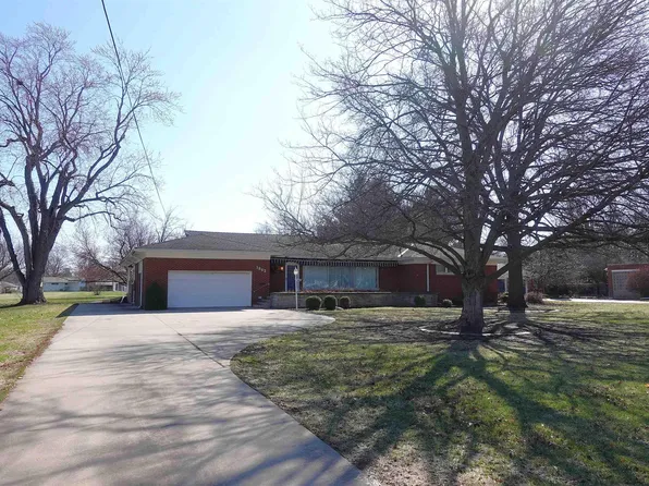 1863 N Broad St, Galesburg, IL 61401