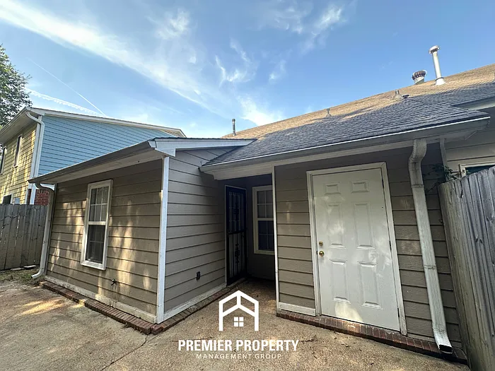 2210 Curbertson Cv — Photo 16