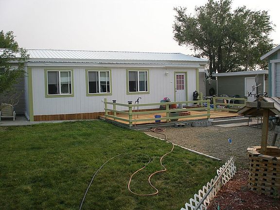 Back deck with fire pit