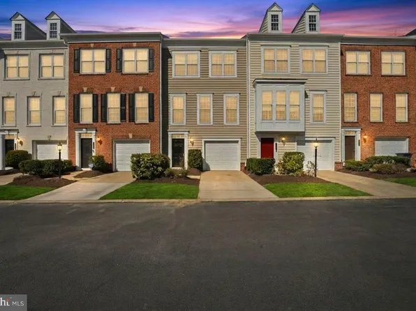 14667 Crossfield Way, Woodbridge, VA 22191