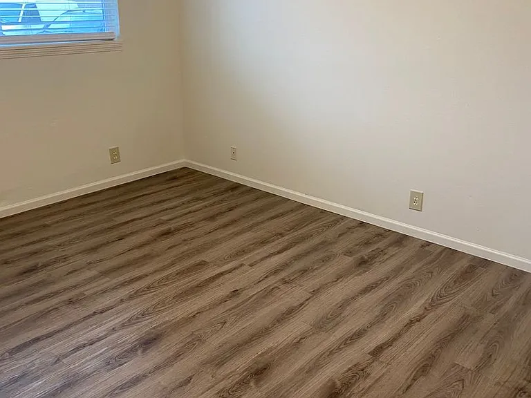642 32nd Ave SE #5 — Photo 15
