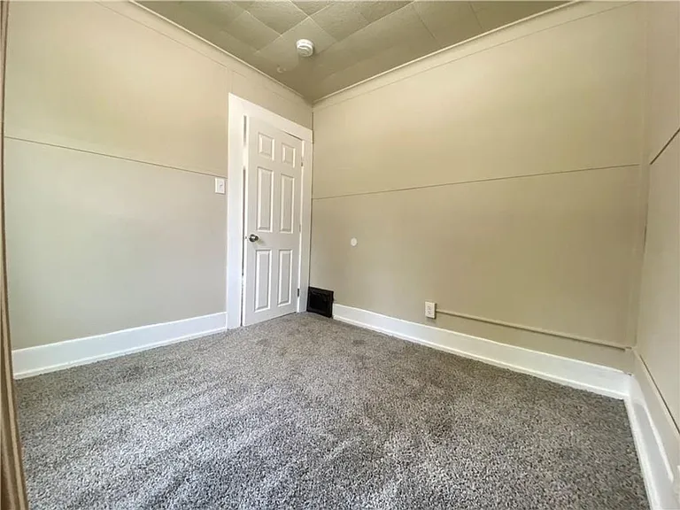 3125 State Ave — Photo 16