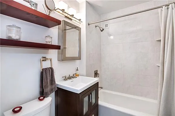 Sold by Weichert Manhattan Midtown | media 5
