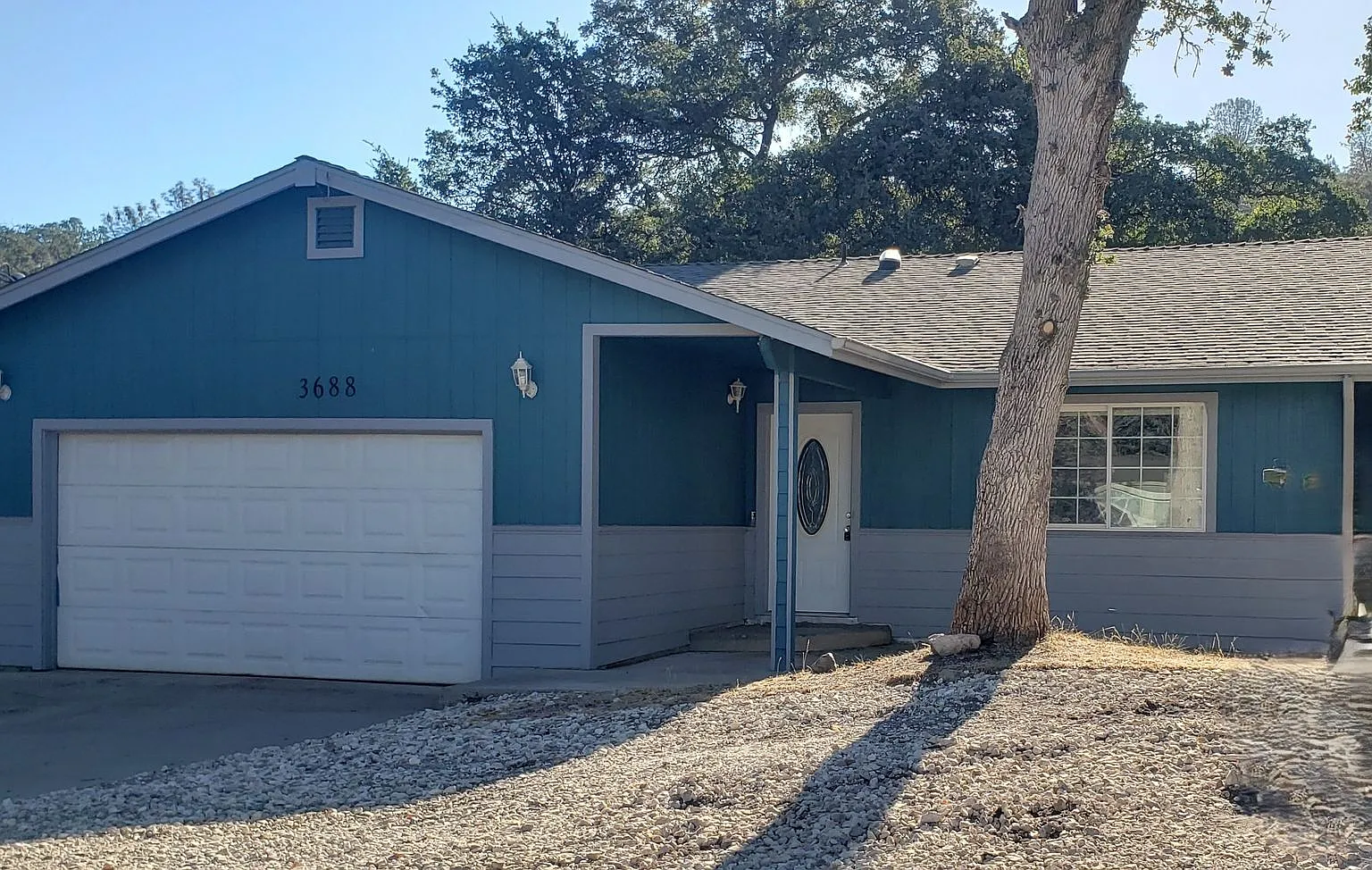 3 bed, 2.0 bath, 1500 sqft, $1,850 — Photo 1