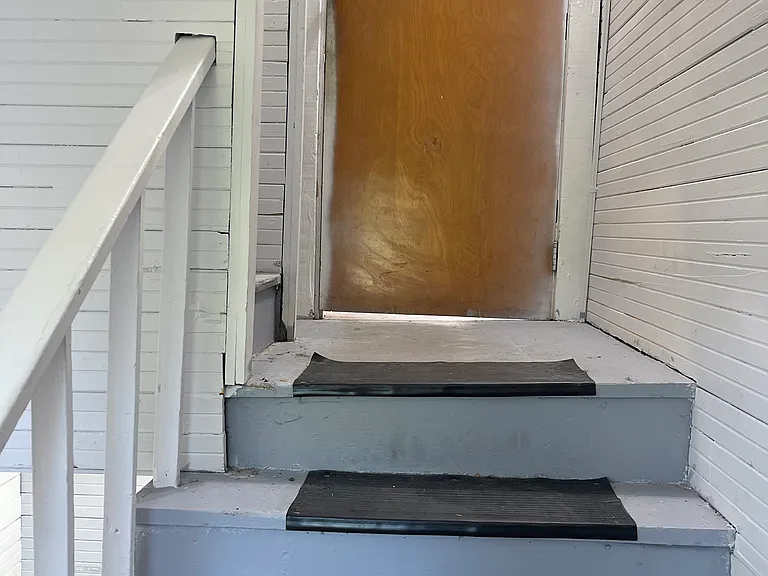 2 Milton St #2R — Photo 8