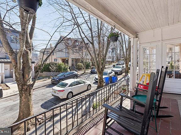 2nd image of 519 Burnham Rd