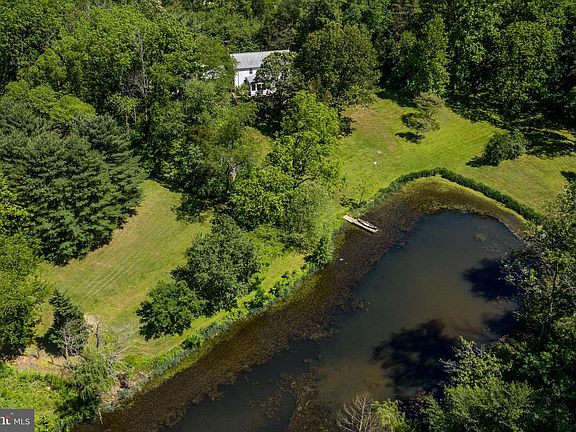 3rd image of 5467 Ladues End Ln