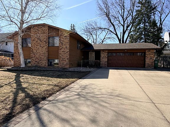 2nd image of 1919 Driftwood Ave