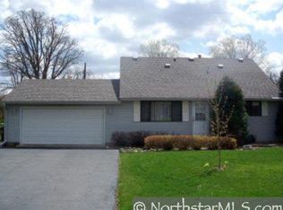 6320 Carleda Way E, Inver Grove Heights, MN 55076