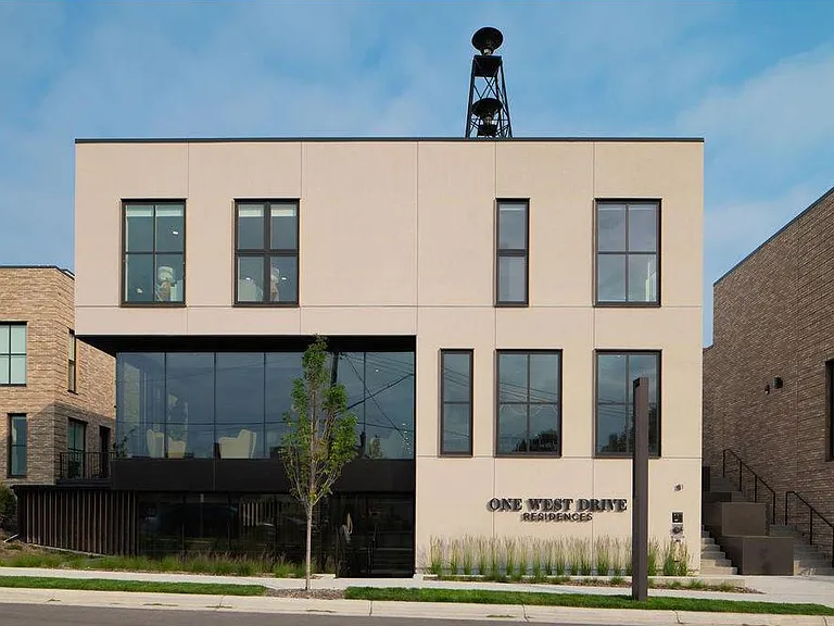 1 West Dr #10 — Photo 37