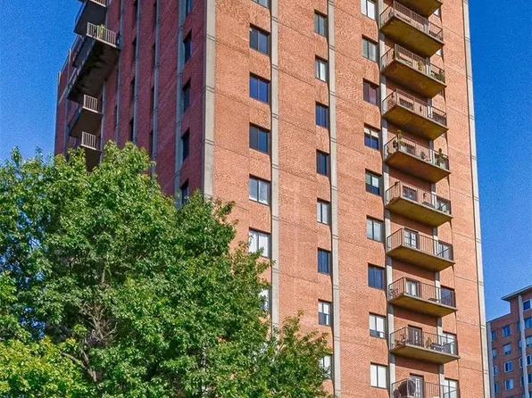 816 S Hanley Rd APT 12A, Saint Louis, MO 63105