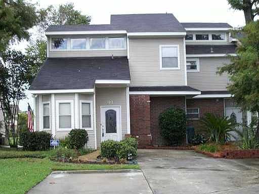 1st image of 91 Lake Lynn Dr