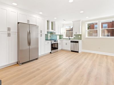 138 E Fariston Dr, Philadelphia, PA, 19120